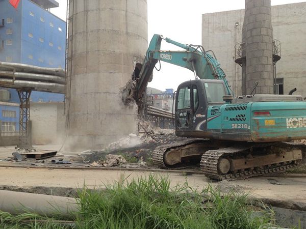 專(zhuān) 業(yè)的拆除工程公司??！